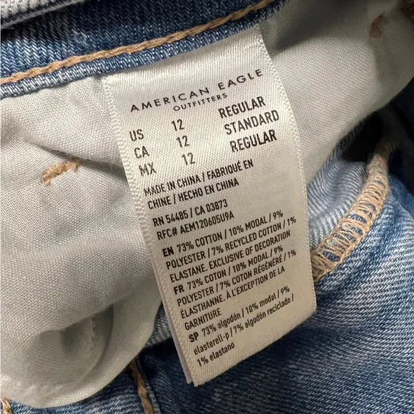 American Eagle Women's Stretch Blue Mom Jeans - Image 5