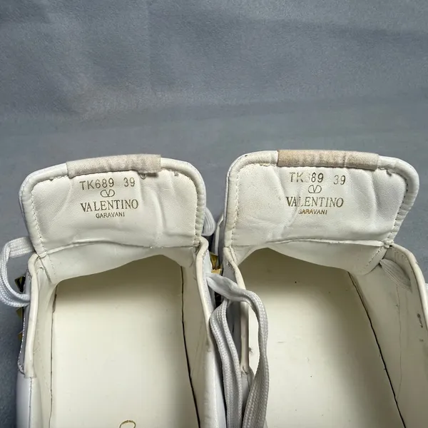 Valentino Garavani Rockstud Untitled White Leather Sneakers Gold Studs 39 - Image 9