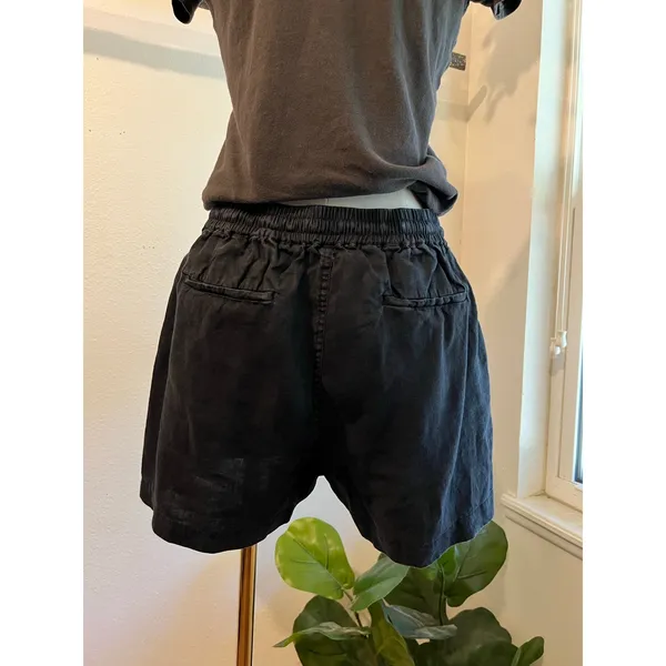 Quince Black 100% Linen Premium Flax Elastic Waist Shorts Size Medium - Image 2