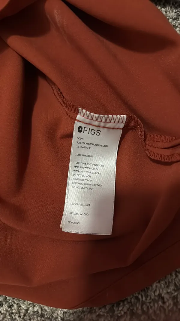 FIGS Scrubs Set - Image 5