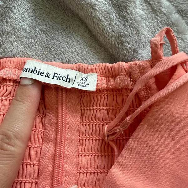 Abercrombie & Fitch Coral Pink Ruched O-Ring Cami Crop Top - NWOT - XS - Image 10