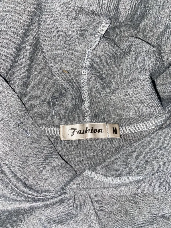 USA Sweatshirt Multiple Size M - Image 2