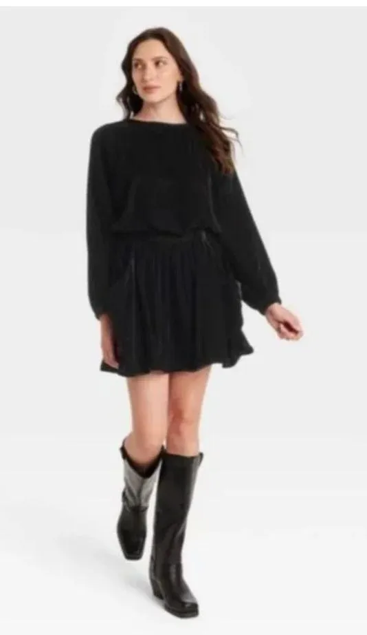 Universal Threads Mini Velvet Dress - Image 2