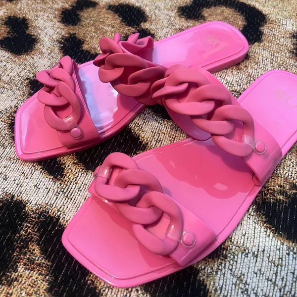 JLO pink jelly slide sandals with chain detail - Image 5