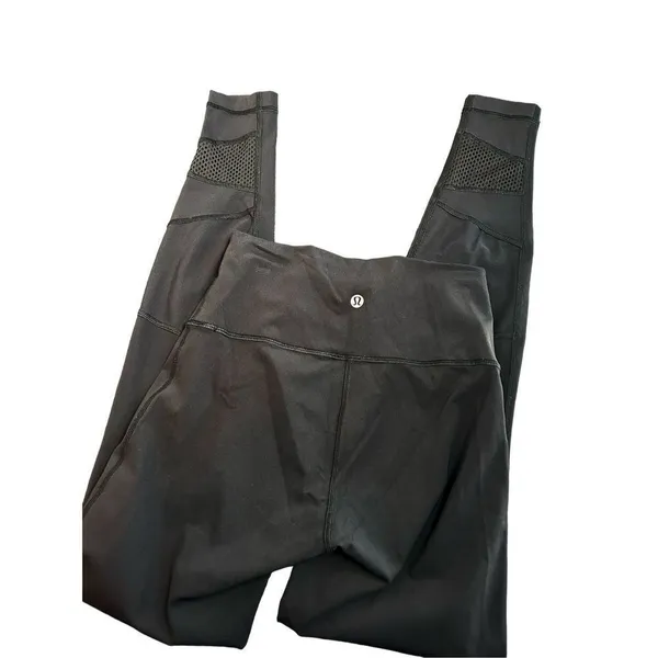 Lululemon mix & mesh black leggings size 4 - fair condition see pics full length - Image 3