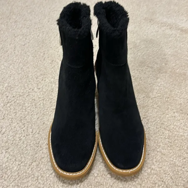 NWOT Franco Sarto Ulayna Suede Faux Shearling Wedge Booties Women’s 7.5 Black - Image 2