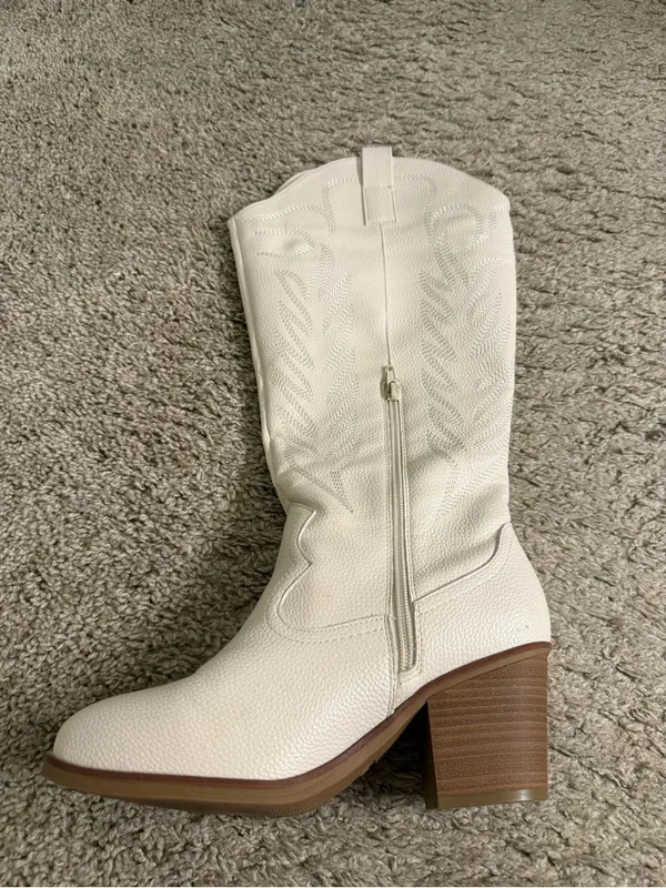 Arula Cream Knee High Wide Calf & Width Sierra Western Heeled Boots - size 8W - Image 9