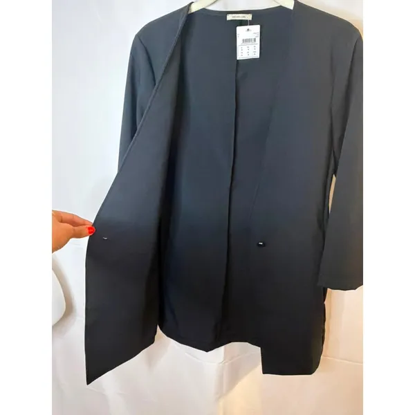 NWT Intimissimi 3/4 Sleeves Black One Button Blazer Women's sz. M - Image 5