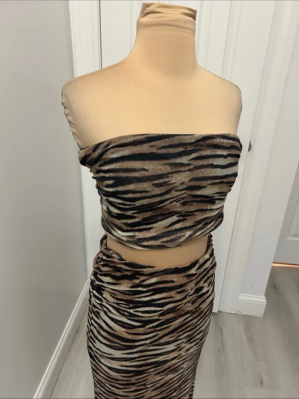 Superdown Gisela Animal Print Maxi Skirt Set - Image 7