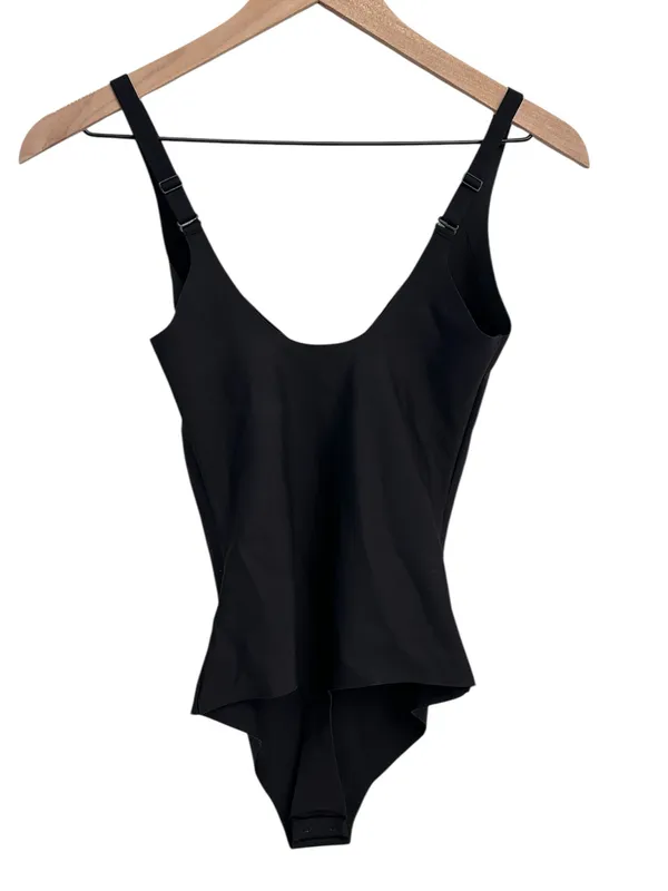 Skims Body Plunge Bodysuit Onyx Large NWT SOLD OUT - Image 4