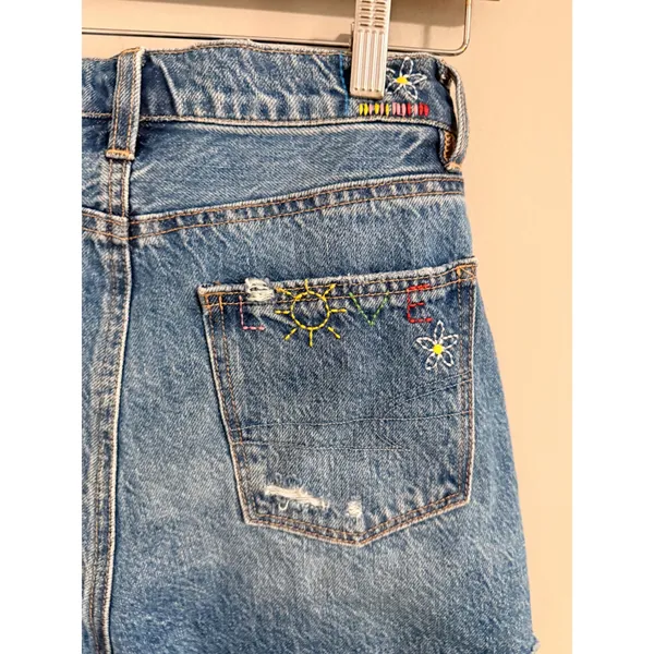 American Eagle Denim Shorts Womens 00‎ Blue Rainbow Embroidered Distressed - Image 7