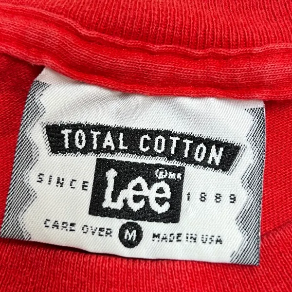 Vintage Lee Total Cotton T-Shirt Red Made in‎ USA Single Stitch Crewneck Medium - Image 2