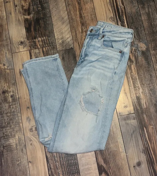 American Eagle Jeans - Image 2