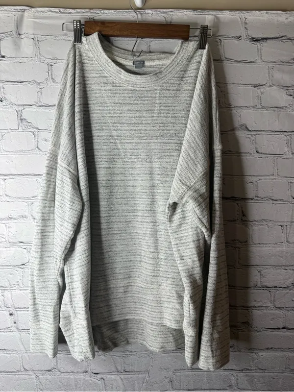 Aerie Light Gray Striped Knit Crewneck Sweater large - Image 13