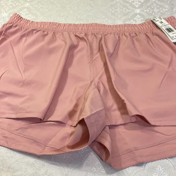 Adidas women shorts 3X - Image 2