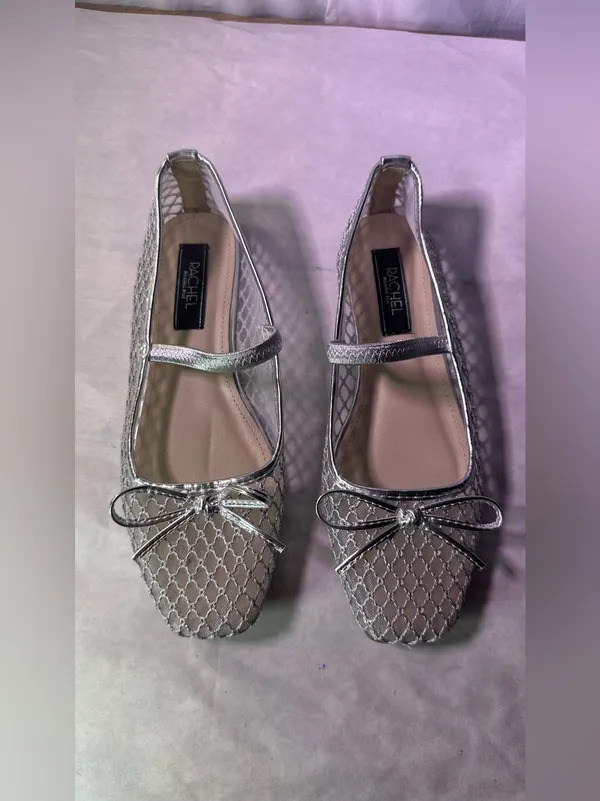 Rachael Ray Silver Mesh Mary Jane Flat with Bow Accent Size 6.5 - Image 4
