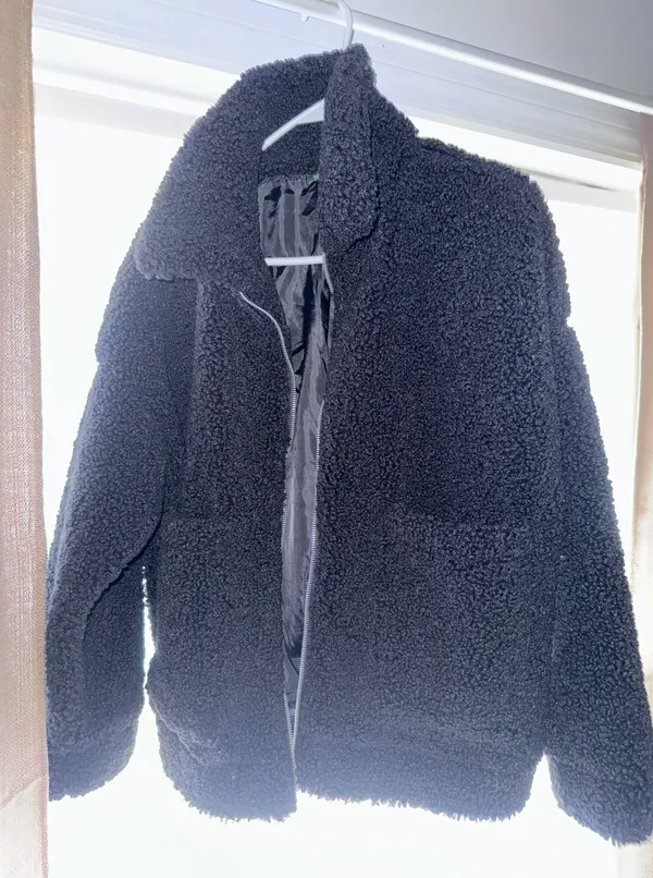 Wild Fable Women’s Black Teddy Coat - Image 4