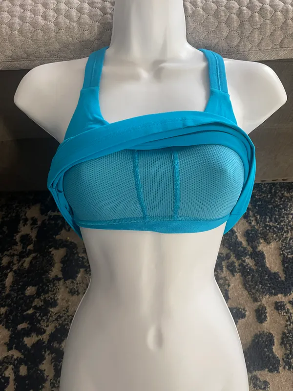 Athleta Workout Top - Image 4