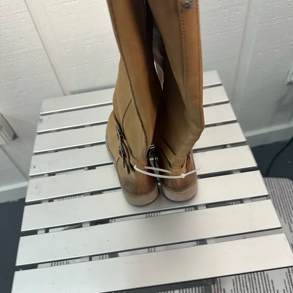Sam Edelman Tan Boots with Zipper Size 6 NWOT - Image 4