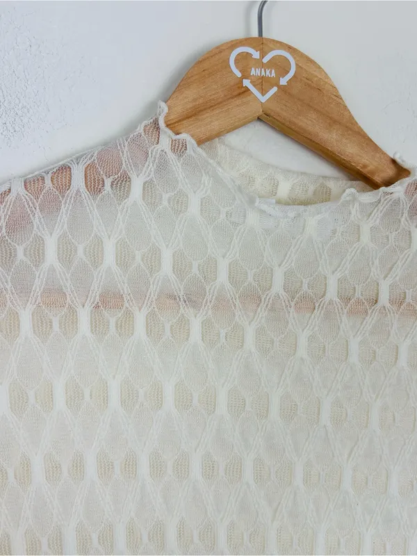 ASTR the label ivory sheer textured long sleeve top w/ asymmetric back detail. M - Image 6
