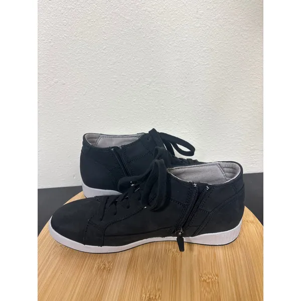 Dansko Onyx Women's 40 Black Leather Mid top Lace Up‎ Side Zip Sneakers - Image 9
