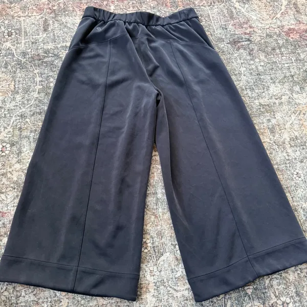 Lululemon Softstreme High-Rise Culotte black size 10 W6BPUS‎ - Image 2