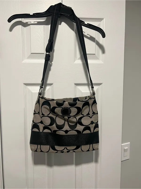 Coach Black and Gray Signature Canvas Shoulder Bag with Adjustable Strap - Image 2