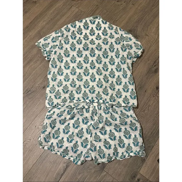 Mahogany White and Teal Floral Short Sleeve Pajama Set - Image 3