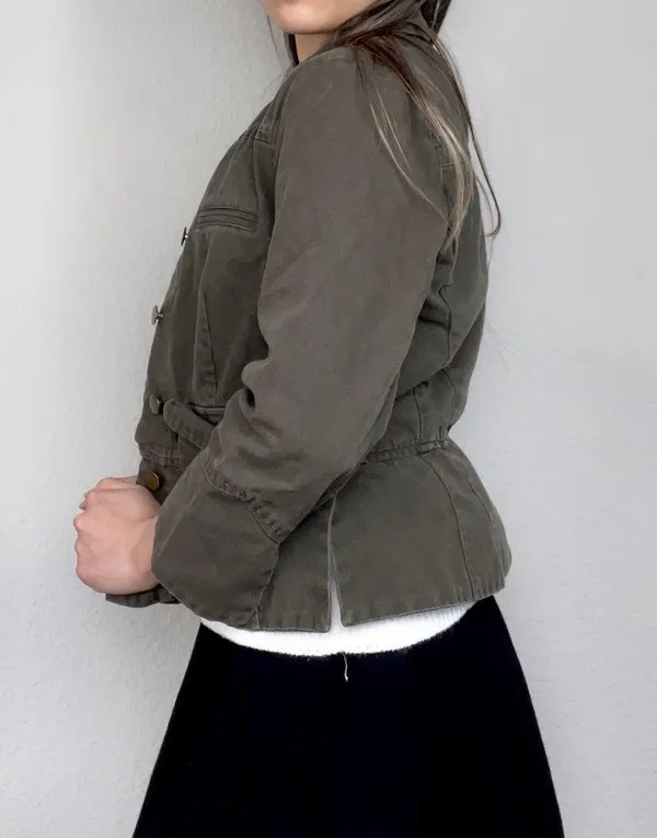 Dark Olive Green Three-Quarter-Sleeve Button-Up Fitted Field Jacket - Image 4
