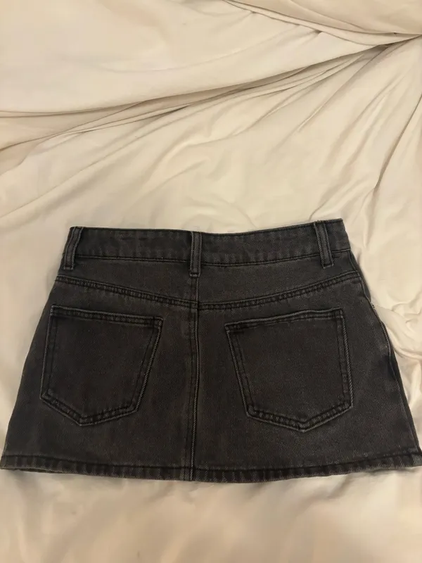 Edikted Mini Denim Skirt - Image 3