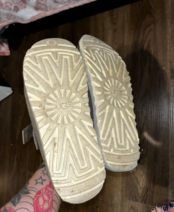 UGG Clogs - Image 3