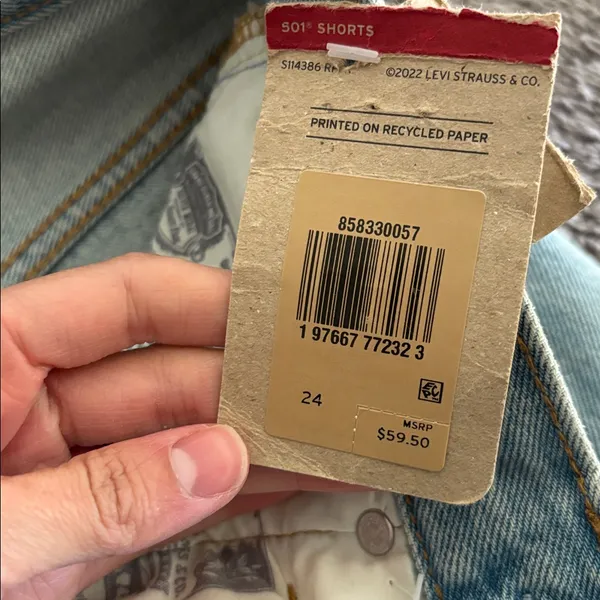 Levi's Mid Thigh Denim Shorts - Image 2
