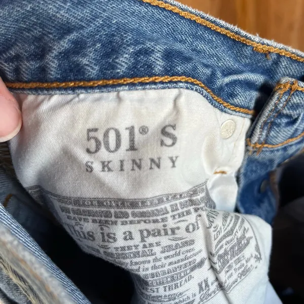 Levi’s 501 S Women's Distressed Button Fly Skinny Jeans Size 27/28 - Image 5