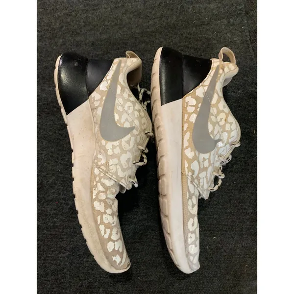 Nike Roshe One Leopard Print Casual Sneakers Women's‎ Size 8 Athletic Shoes - Image 4