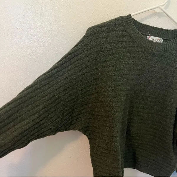 Pink Rose Women's Size Medium Dolman Sleeve Sweater Dark Olive Green Textured‎ - Image 4