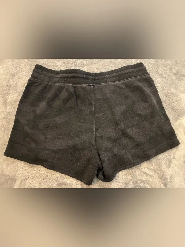 Women’s Velocity Black Camo Lounge Shorts with a Waistline Drawstring Size Large - Image 3