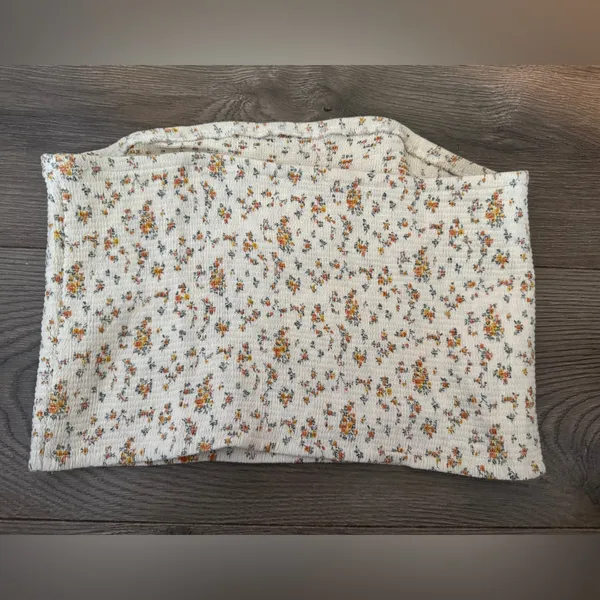 American Eagle Cream Floral‎ Smocked Crop Tube Top - Image 3