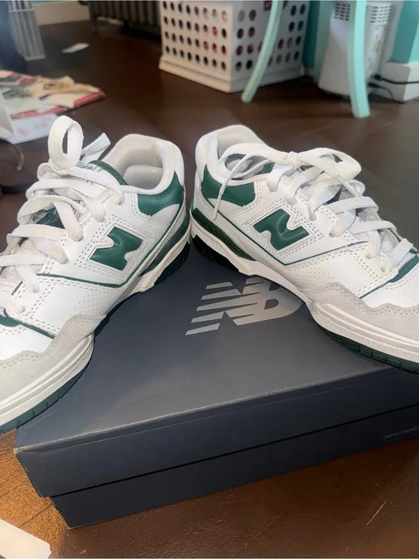 New Balance White and Green 550 Retro Low-Top Sneakers - Image 3