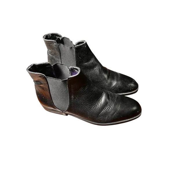 Zara Basic Collection Black Leather Ankle Boots Chelsea Style SZ 38 US 7.5 FLAW‎ - Image 2
