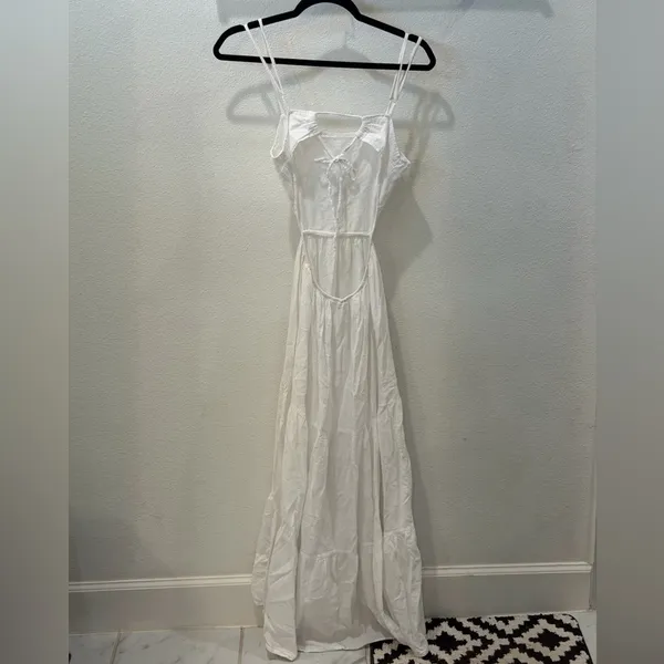 Blanco By Nature White Cutout Maxi Dress – Size M – Made in Peru - Image 7