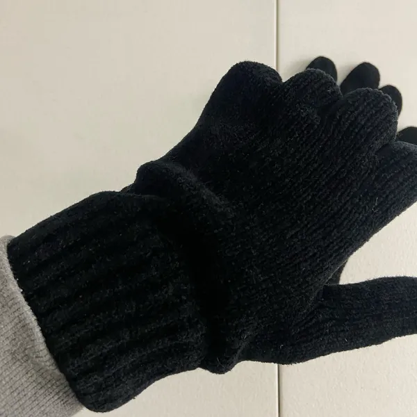 NWOT women’s‎ solid black soft chenille warm knit winter gloves accessories - Image 3