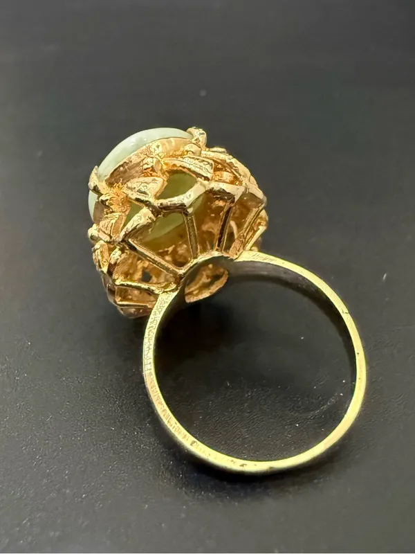 Vintage Gold-plated Jade Jadeite Stone Cabochon Cocktail Ring Size 6 - Image 12