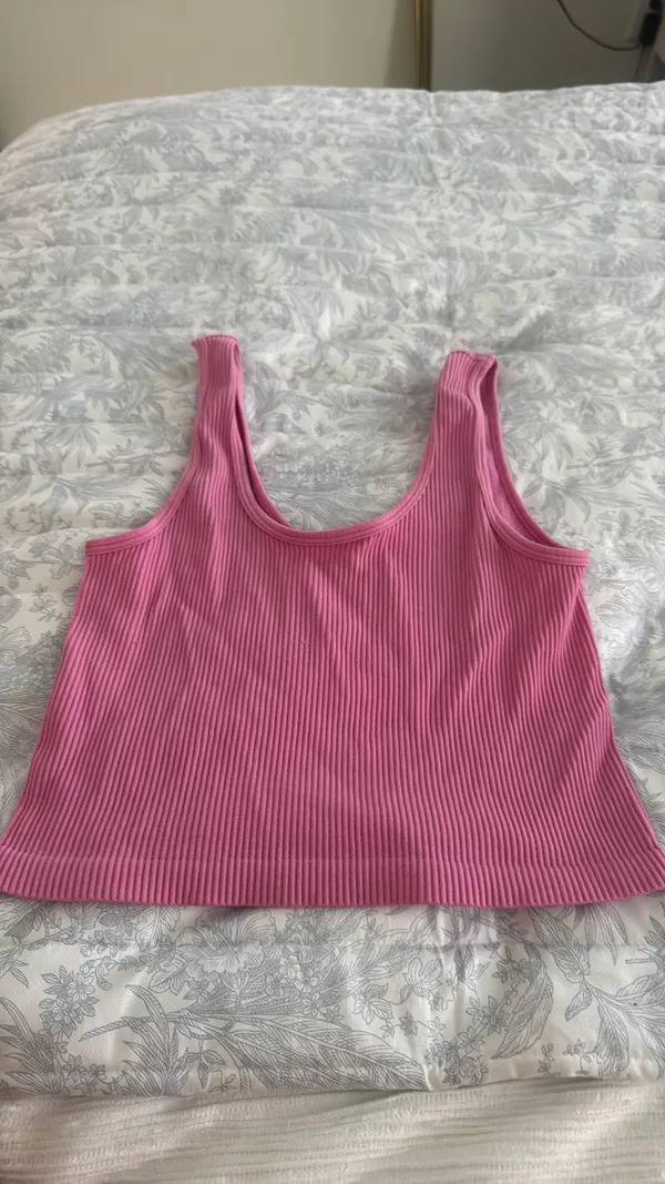 Pink crop top - Image 2