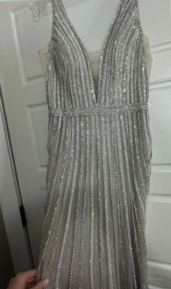 Prom Dress Size 4 - Image 2