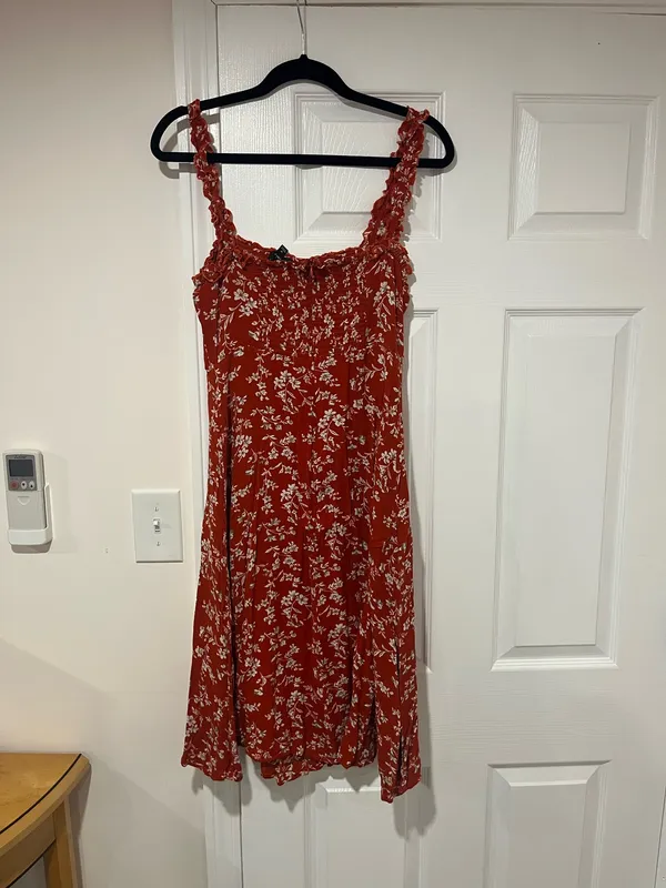 Lulus Floral Red Midi Dress with Slit. Some pulling (pictured) - Image 5