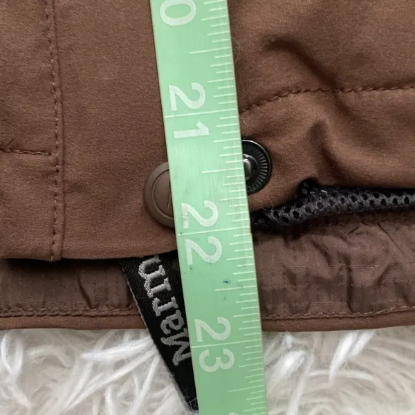Marmot Brown lightweight rain Jacket with Fitted Silhouette - Image 13