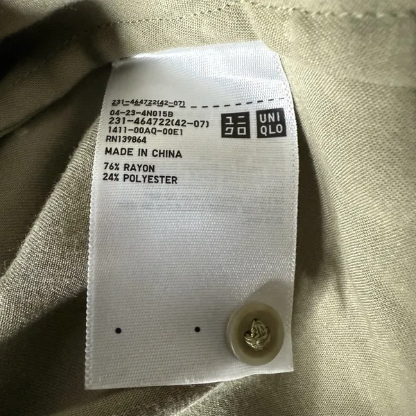 UNIQLO M Olive Green Polka Dot Rayon Boxy Button Down Boyfriend Top Blouse Y2K - Image 6