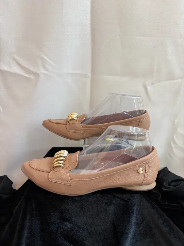Bottero Women's Tan Leather Loafers with Gold Accent Size 6 - Image 3