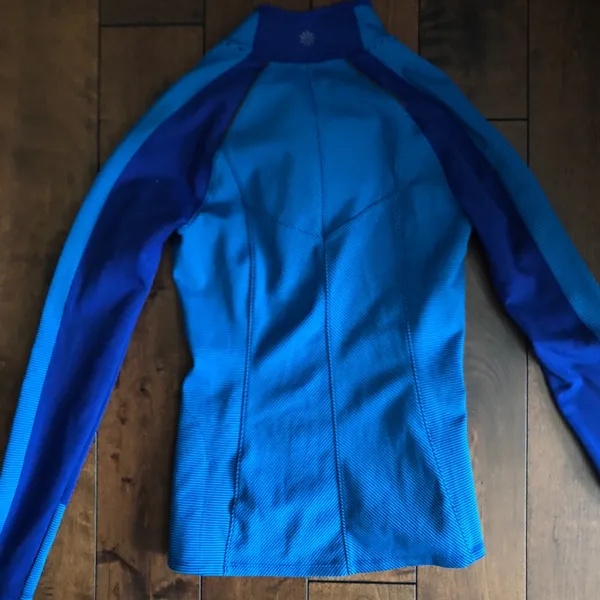 Athleta Top Long Sleeve‎ Top XXS - Image 3