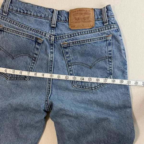 Levi's Straight Leg Jeans in Light Blue Denim - Image 8
